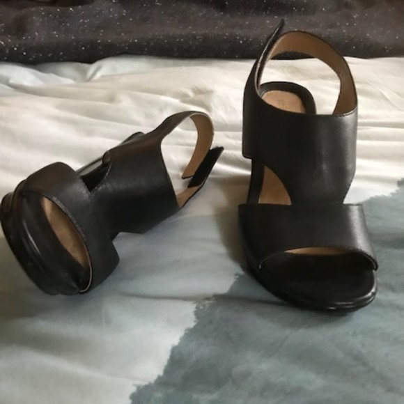 Naturalizer N5 confort shoes - Picture 3 of 3